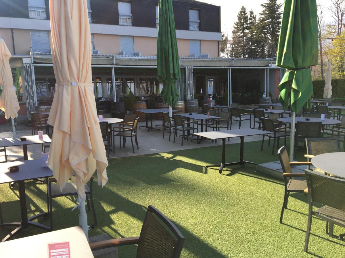 Hotel Restaurant De La Plage Gland Buitenkant foto
